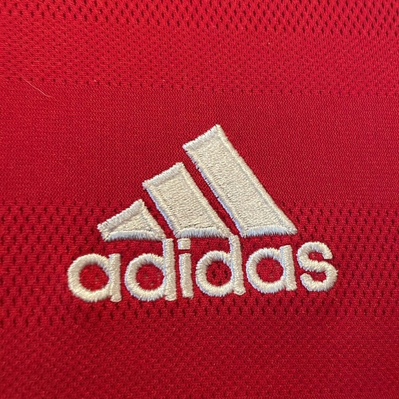 Manchester United jersey - Picture 3 of 5